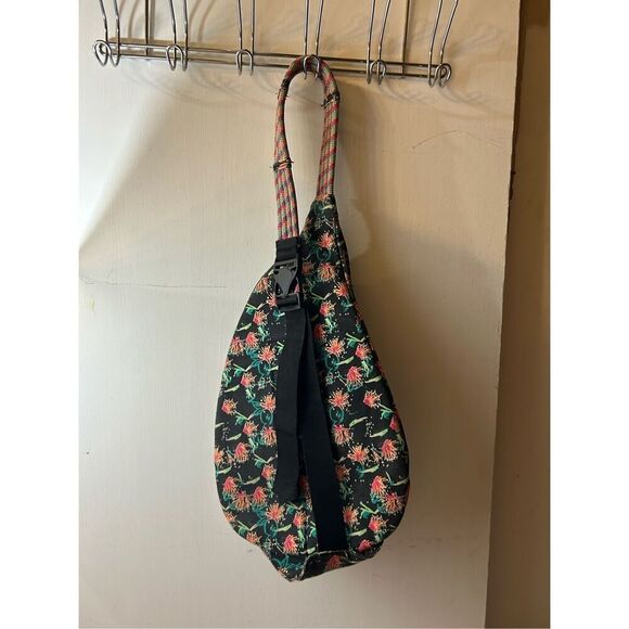 Kavu bag fire cracker big rope crossbody 20"x11" - Picture 4 of 9